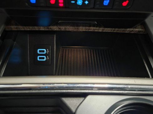 Used 2019 Ford F250 Lariat w/ Lariat Ultimate Package image 56