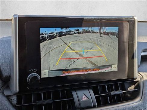 Used 2025 Toyota RAV4 XLE FWD image 13