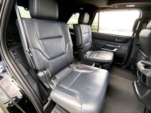 Used 2024 Toyota Sequoia Platinum image 19