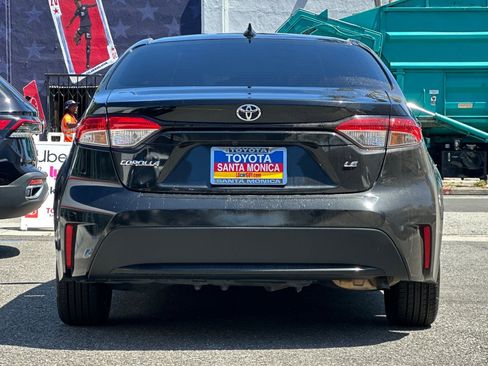 Used 2020 Toyota Corolla LE FWD image 5