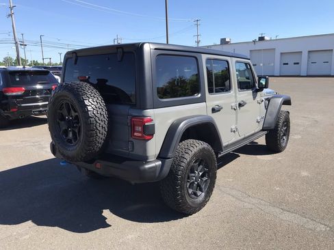 Used 2023 Jeep Wrangler Unlimited Rubicon 4xe AWD/4WD image 6