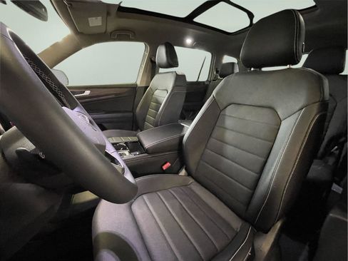 New 2026 Volkswagen Atlas SEL AWD/4WD image 2