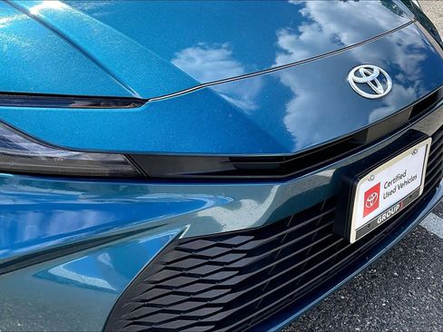 Certified 2025 Toyota Camry LE image 29