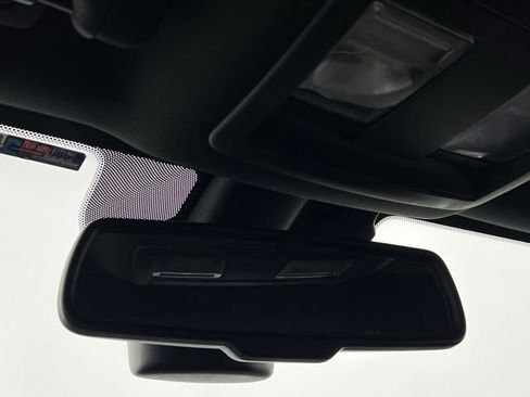 Used 2017 Dodge Challenger R/T image 22