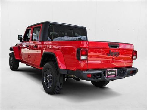 New 2025 Jeep Gladiator Sport image 9