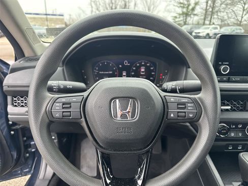 Used 2024 Honda Accord EX image 18