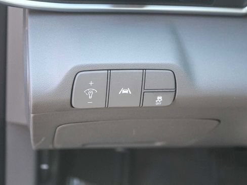 Used 2023 Hyundai Elantra SEL w/ Convenience Package image 28