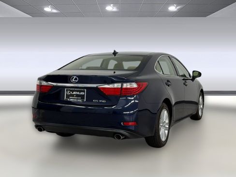 Used 2014 Lexus ES 350 w/ Premium Package FWD image 9