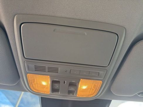 Used 2021 Honda CR-V Touring image 28