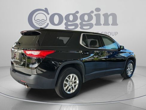 Used 2020 Chevrolet Traverse LS FWD image 5