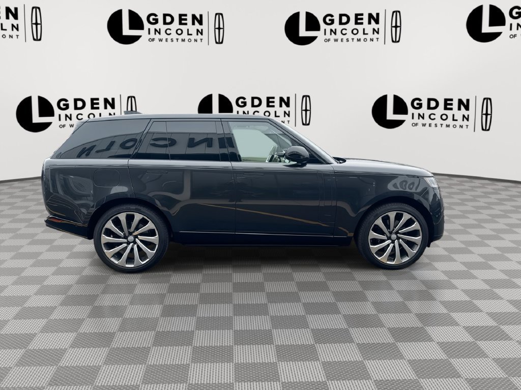 Used 2025 Land Rover Range Rover SE AWD/4WD image 9