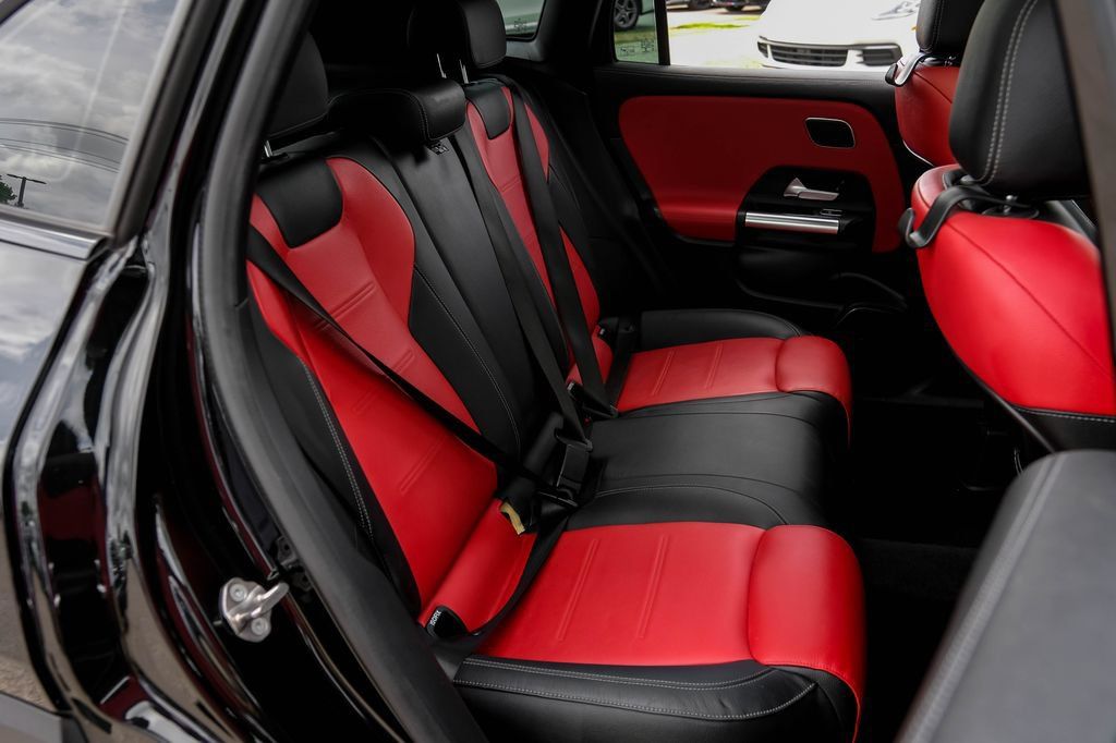 Used 2022 Mercedes-Benz GLA 45 AMG 4MATIC w/ Parking Assistance Package image 42