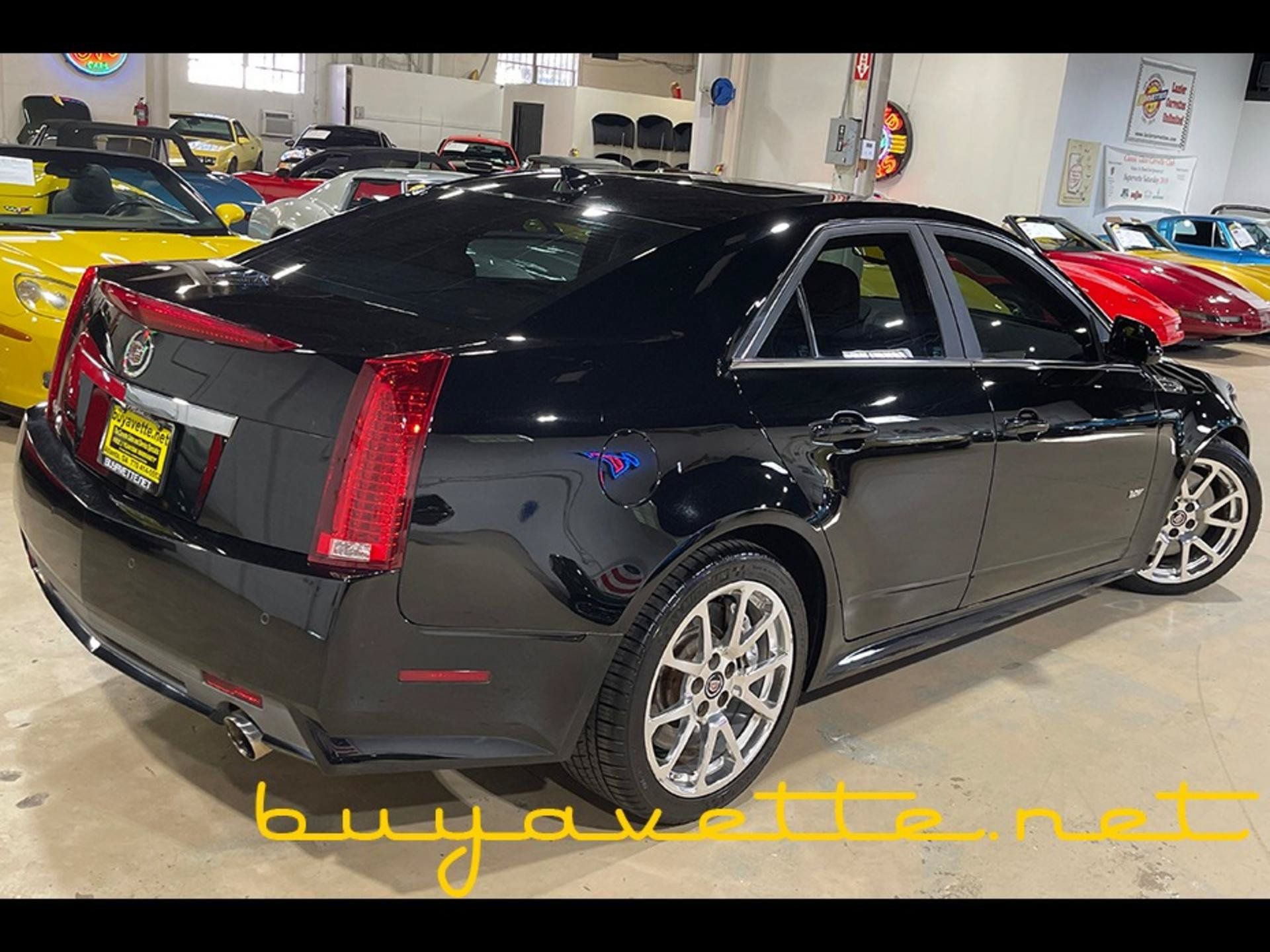 Used 2009 Cadillac CTS V RWD image 2