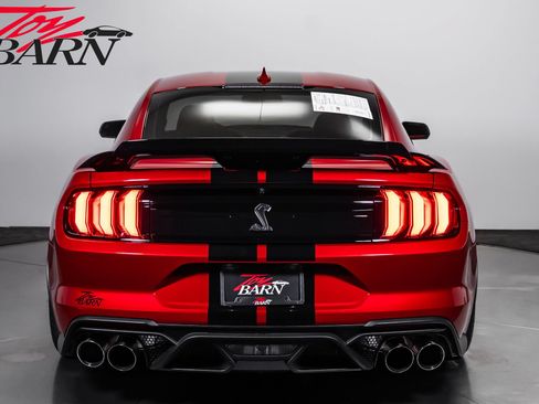 Used 2021 Ford Mustang Shelby GT500 w/ Technology Package RWD image 4