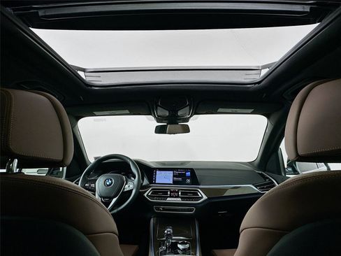 Certified 2022 BMW X5 xDrive45e w/ Executive Package image 22