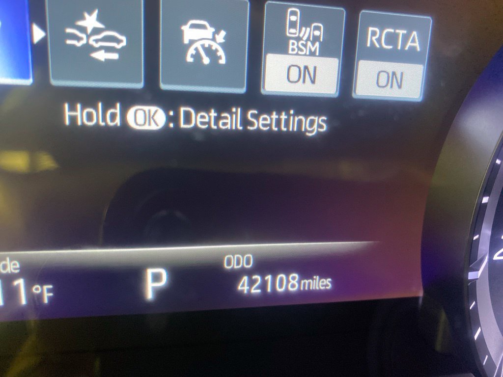 Used 2024 Toyota Highlander XLE FWD image 13