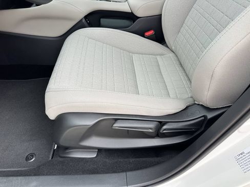 Used 2025 Honda HR-V LX image 20