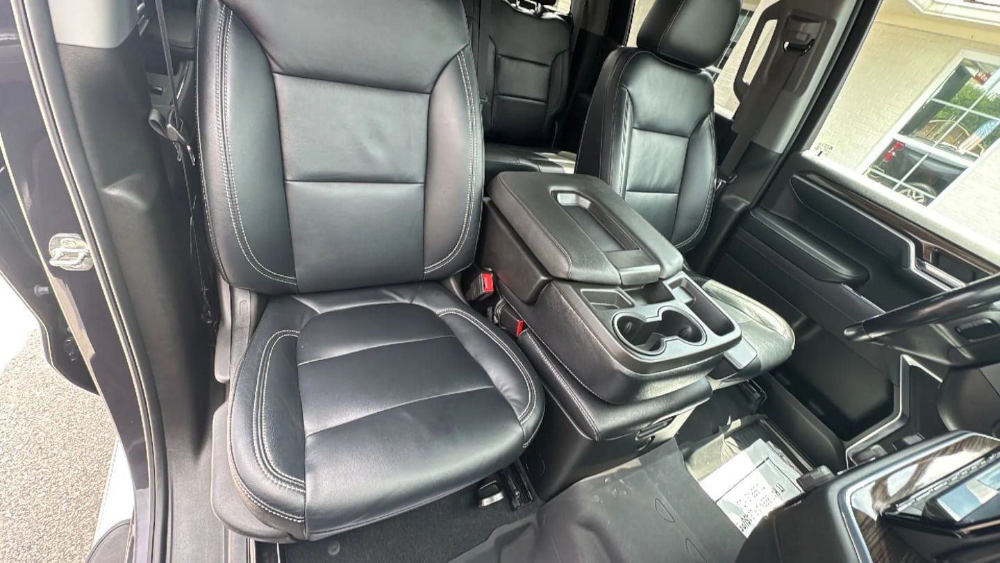 Used 2022 Chevrolet Silverado 1500 RST AWD/4WD image 30