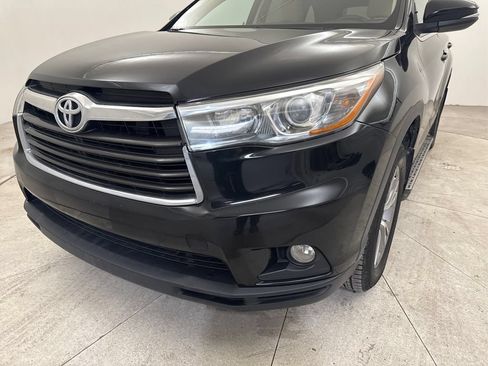 Used 2015 Toyota Highlander XLE FWD image 19
