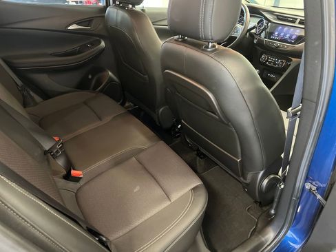 Used 2022 Buick Encore GX Select AWD/4WD image 41