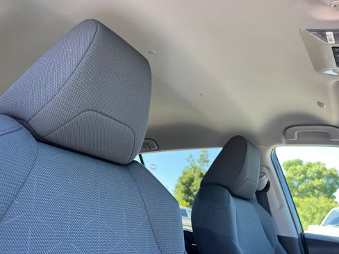 Used 2024 Toyota RAV4 XLE FWD image 19