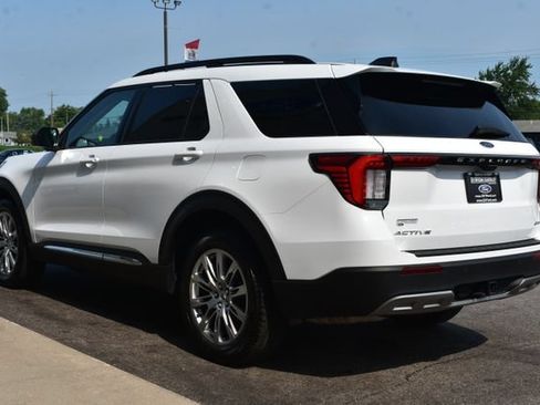 Used 2025 Ford Explorer Active w/ Active Comfort Package AWD/4WD image 15