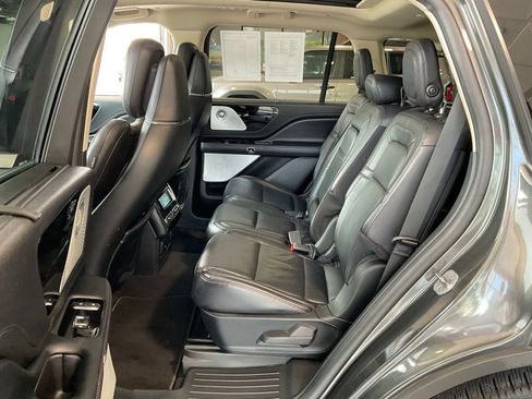 Used 2020 Lincoln Aviator Reserve w/ Equipment Group 202A AWD/4WD image 24