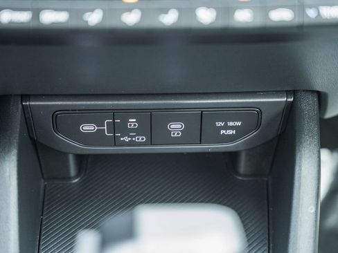 Used 2025 Kia K4 FWD image 21