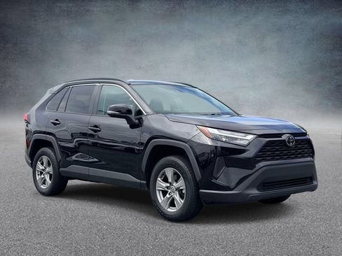 Used 2024 Toyota RAV4 XLE AWD/4WD image 1