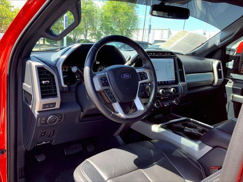 Used 2022 Ford F250 Lariat w/ Lariat Ultimate Package AWD/4WD image 14
