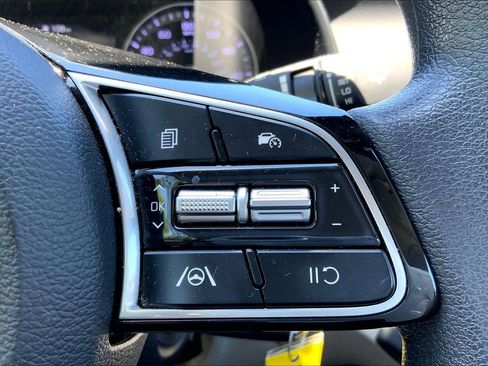 Used 2023 Kia Forte LXS w/ LXS Technology Package FWD image 20