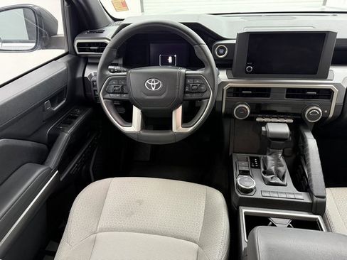 Used 2025 Toyota 4Runner SR5 w/ Carpet Mat Package (GST) image 32