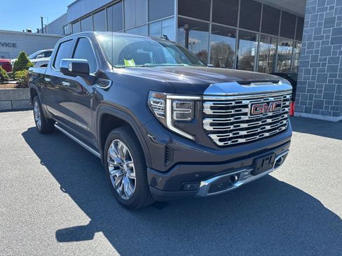 Used 2023 GMC Sierra 1500 Denali AWD/4WD image 2