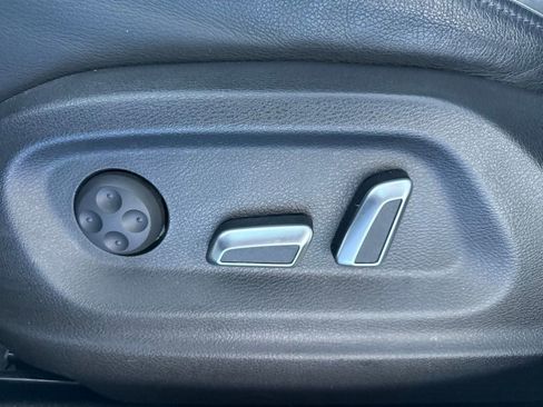 Used 2017 Audi Q3 2.0T Premium image 19