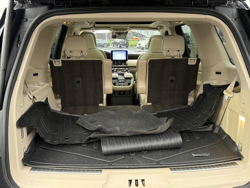 Used 2020 Lincoln Navigator Reserve w/ Luxury Package AWD/4WD image 4