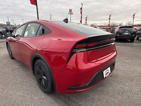 New 2026 Toyota Prius LE image 3