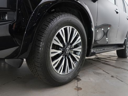 Used 2024 Nissan Armada SL w/ Midnight Edition Package image 25