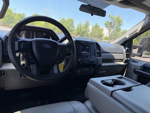 Used 2019 Ford F250 XL w/ Power Equipment Group AWD/4WD image 20
