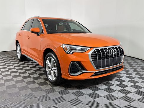 Used 2022 Audi Q3 2.0T Premium Plus w/ Premium Plus Package image 19