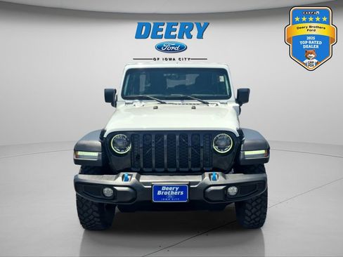 Used 2023 Jeep Wrangler Unlimited w/ Cold Weather Group AWD/4WD image 10