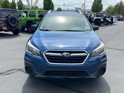 Used 2019 Subaru Outback 2.5i AWD/4WD image 4