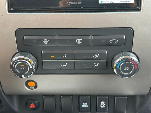 Used 2012 Nissan Titan SV w/ SV Value Truck Pkg AWD/4WD image 23