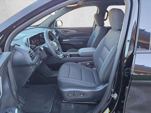 New 2026 Chevrolet Traverse LT w/ Sun and Wheel Package image 15