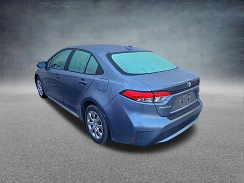 Used 2022 Toyota Corolla LE w/ Carpet Mat Package (TMS) FWD image 4
