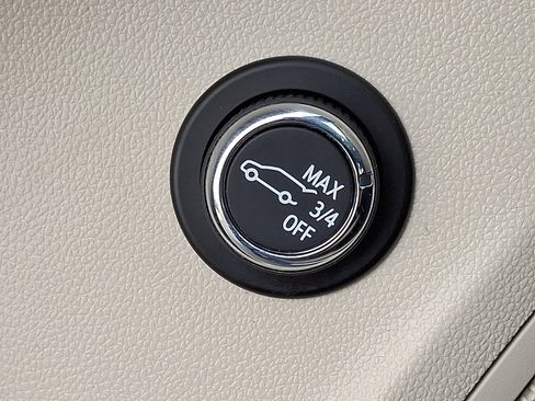 Certified 2023 Buick Envision Avenir image 26