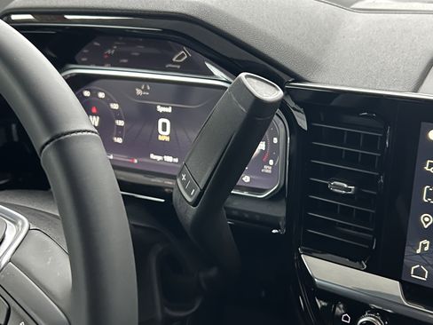 New 2026 GMC Sierra 1500 Elevation image 30