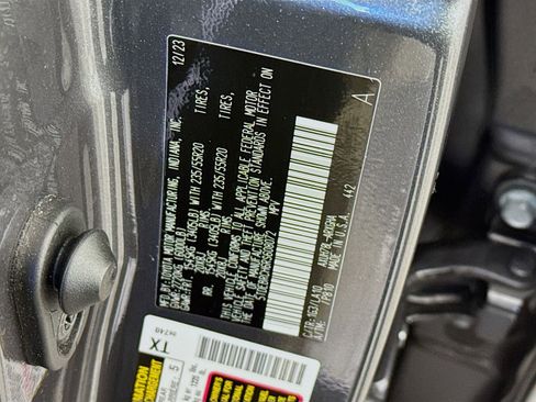 Used 2024 Toyota Highlander Platinum AWD/4WD image 19