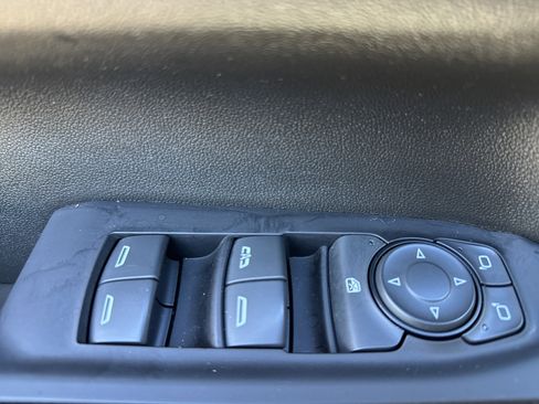 Used 2021 GMC Sierra 1500 SLE image 14