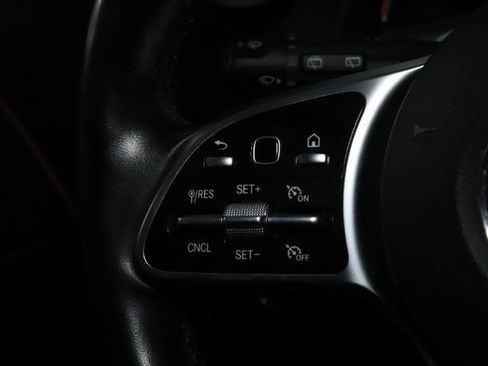 Used 2022 Mercedes-Benz GLB 250 4MATIC image 23