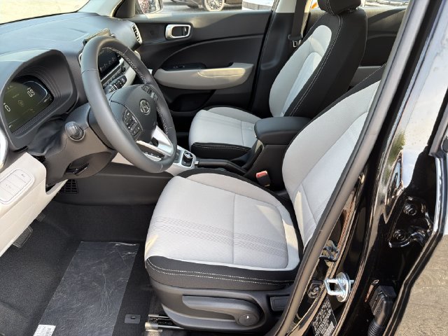 New 2026 Hyundai Venue SEL FWD image 11